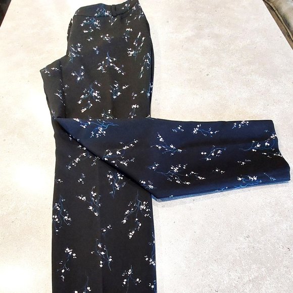 ** DONATED ** Women's Black w/Mini Florals Print Straight Leg Pant - Size 12 - Picture 2 of 12